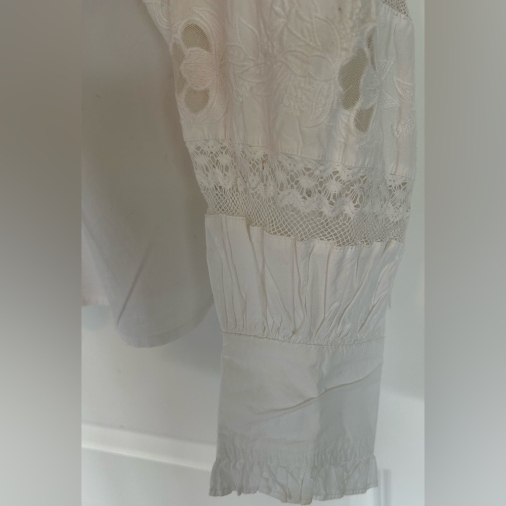 Anthropologie Love The Label Puff-Sleeved Lace Buttondown - Picture 11 of 15